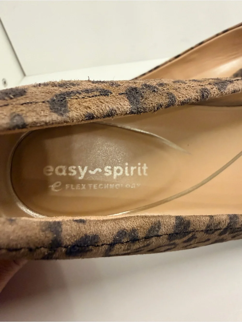 Easy Spirit low classic wear